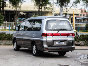 2015款M5 Q3 2.0L 7座长轴豪华型 左后45度
