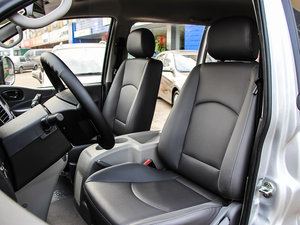 2015款M5 Q3 2.0L 7座长轴豪华型 空间座椅
