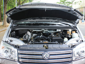 2015款M3 1.6L 7座豪华型 发动机