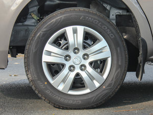 2015款V3 1.5L 7座豪华型 国IV 轮圈