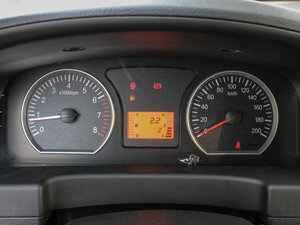 2015款V3 1.5L 7座豪华型 国IV 仪表