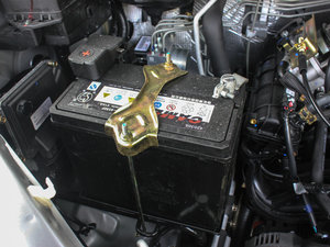2015款V3 1.5L 7座豪华型 国IV 其它