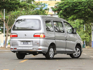 2015款V3 1.5L 7座标准型 国V 整体外观
