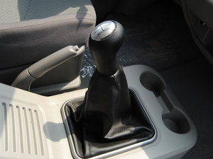 2015款M5 Q7 2.0L 9座长轴舒适型 换挡杆