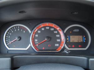 2015款M5 Q7 2.0L 9座长轴舒适型 仪表
