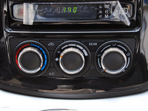 2015M5 Q3 2.0L 7LSm {{