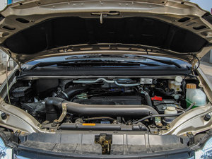 2015款M5 Q3 2.0L 7座长轴舒适型 发动机