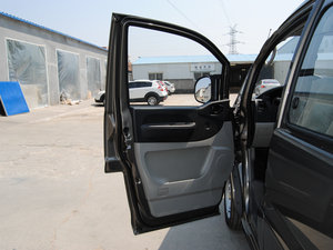 2015款V3 1.5L 5座特供版 国IV 驾驶位车门