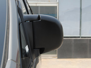 2015款V3 1.5L 5座特惠版 国IV 后视镜