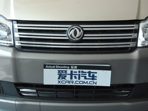2015款M5 Q7 2.0L 7座长轴舒适型 中网