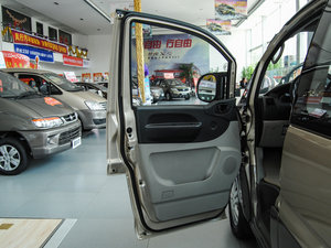 2015款M5 Q7 2.0L 7座长轴舒适型 驾驶位车门