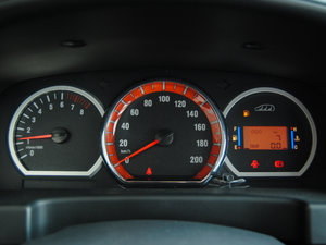2015款M5 Q7 2.0L 7座长轴舒适型 仪表