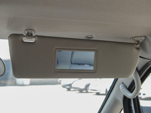 2015款M3 1.6L 7座标准型 遮阳板（左）