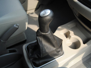 2015款V3 1.5L 7座舒适型 国IV 换挡杆