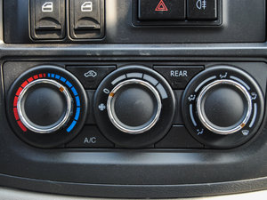 2015款V3 1.5L 7座舒适型 国IV 空调调节