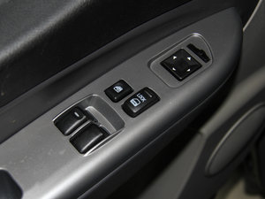 2015M5 Q3 2.0L 7SA п؅^