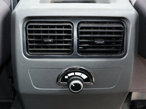 2015M5 Q3 2.0L 9LSm g