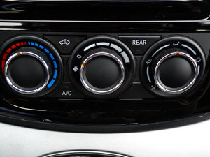 2015M5 Q3 2.0L 9LSm {{