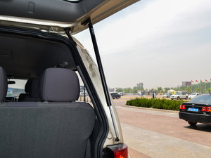 2015款M5 Q3 2.0L 9座长轴舒适型 其它
