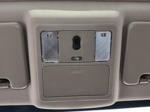 2015款1.5L 手动豪华型 空间座椅