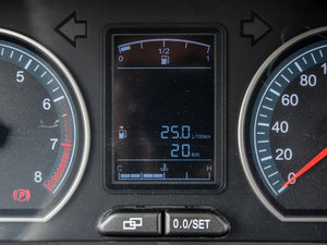 2015款1.5L 手动豪华型 中控区