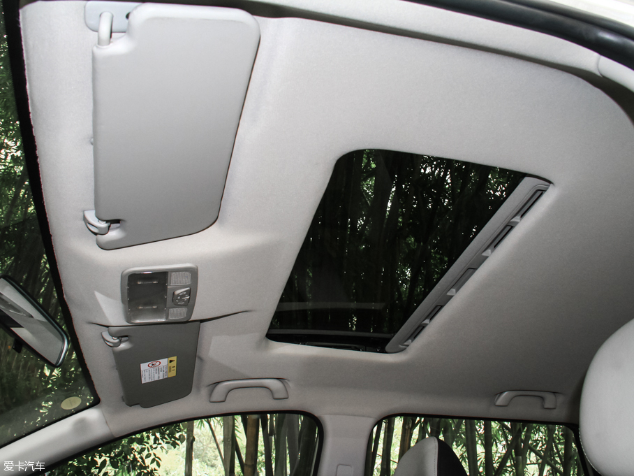 2016���L(f��ng)��S500 1.6L �ք�������