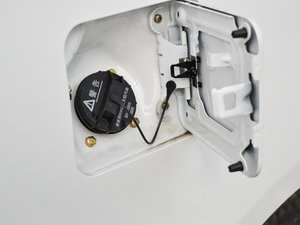 2016款1.5L 手动舒适型 油箱盖