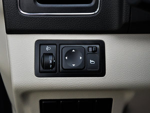 2016款1.5L 手动舒适型 空间座椅