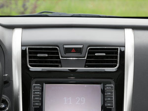 2016款1.6L CVT尊享型 空调出风口