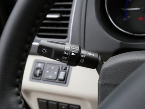 2016款1.6L CVT尊享型 中控区
