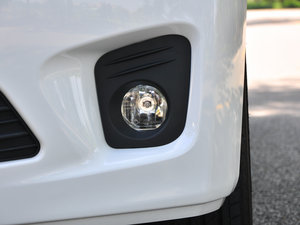 2016款F600 1.5T 手动豪华型 前雾灯
