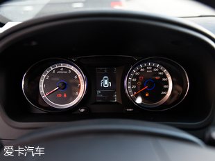 東風風行2016款風行CM7