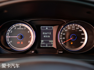 東風風行2016款風行CM7