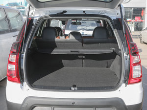 2016款1.6L 手动尊享型 行李厢空间