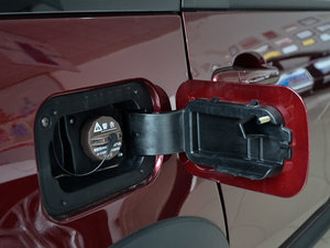 2016款1.6L CVT舒适型 油箱盖