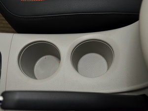 2016款1.6L CVT舒适型 空间座椅