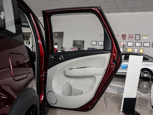 2016款1.6L CVT舒适型 空间座椅