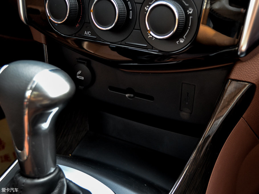 2016L(fng)SX6 1.6L CVTA 7