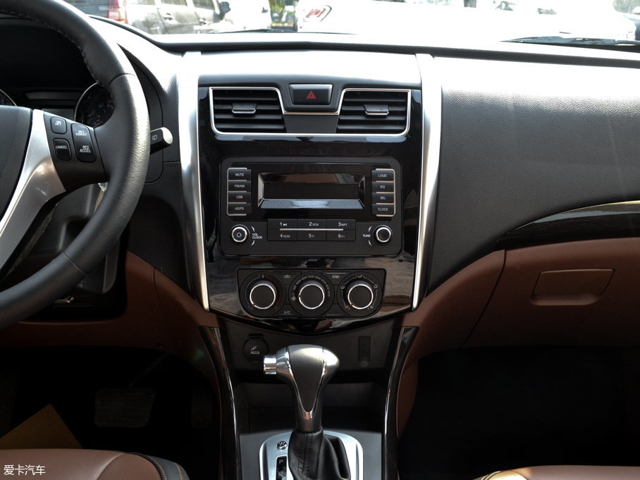 2016LSX6 1.6L CVTA 7