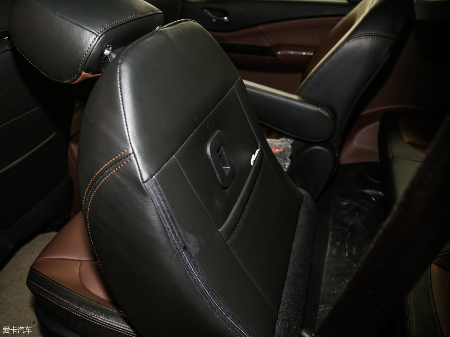 2016L(fng)SX6 1.6L ք(dng)A 7