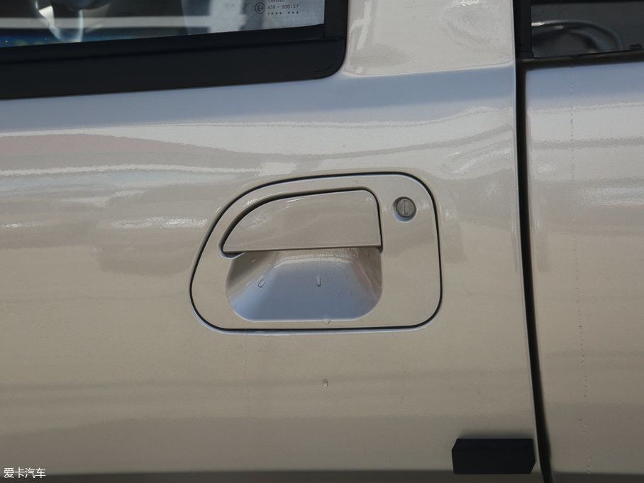 2017������ M3L 1.6L �ք����m�� 7��