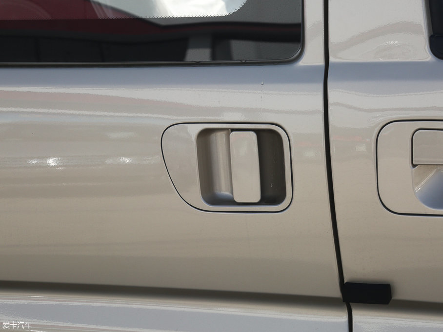 2017������ M3L 1.6L �ք����m�� 7��