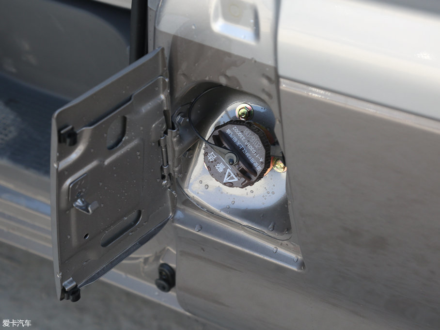 2017������ M3L 1.6L �ք����m�� 7��