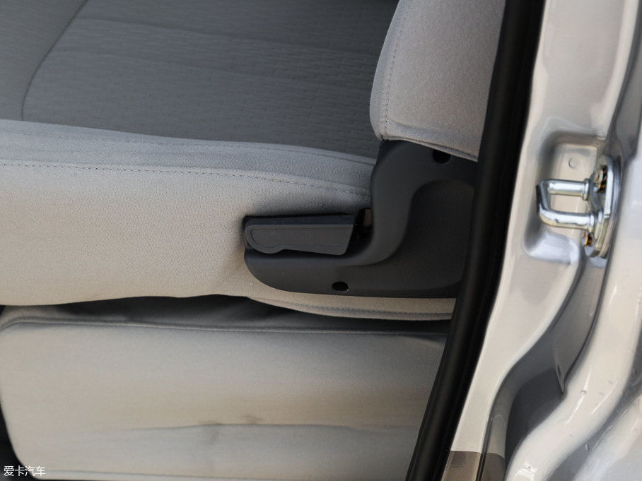 2017������ M3L 1.6L �ք����m�� 7��