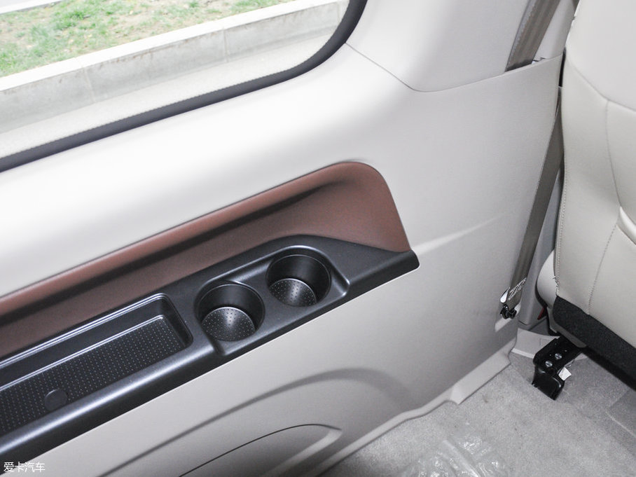 2017������ M5 1.6L �ք����m��