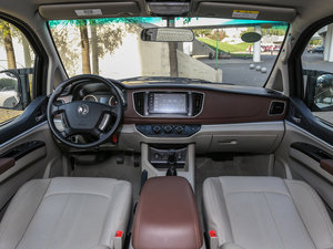 2017款M5 1.6L 手动豪华型  内饰全景