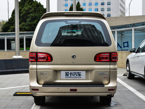 2017款M5L 1.6L 手动舒适型 7座 正后	