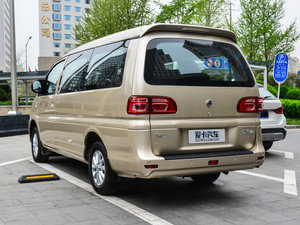 2017款M5L 1.6L 手动舒适型 7座 左后45度