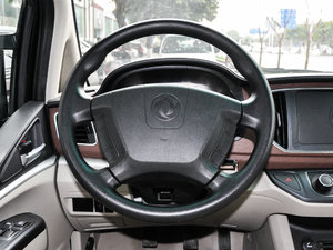 2017款M5 1.6L 手动标准型 方向盘