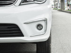 2017款M5 1.6L 手动舒适型 前雾灯
